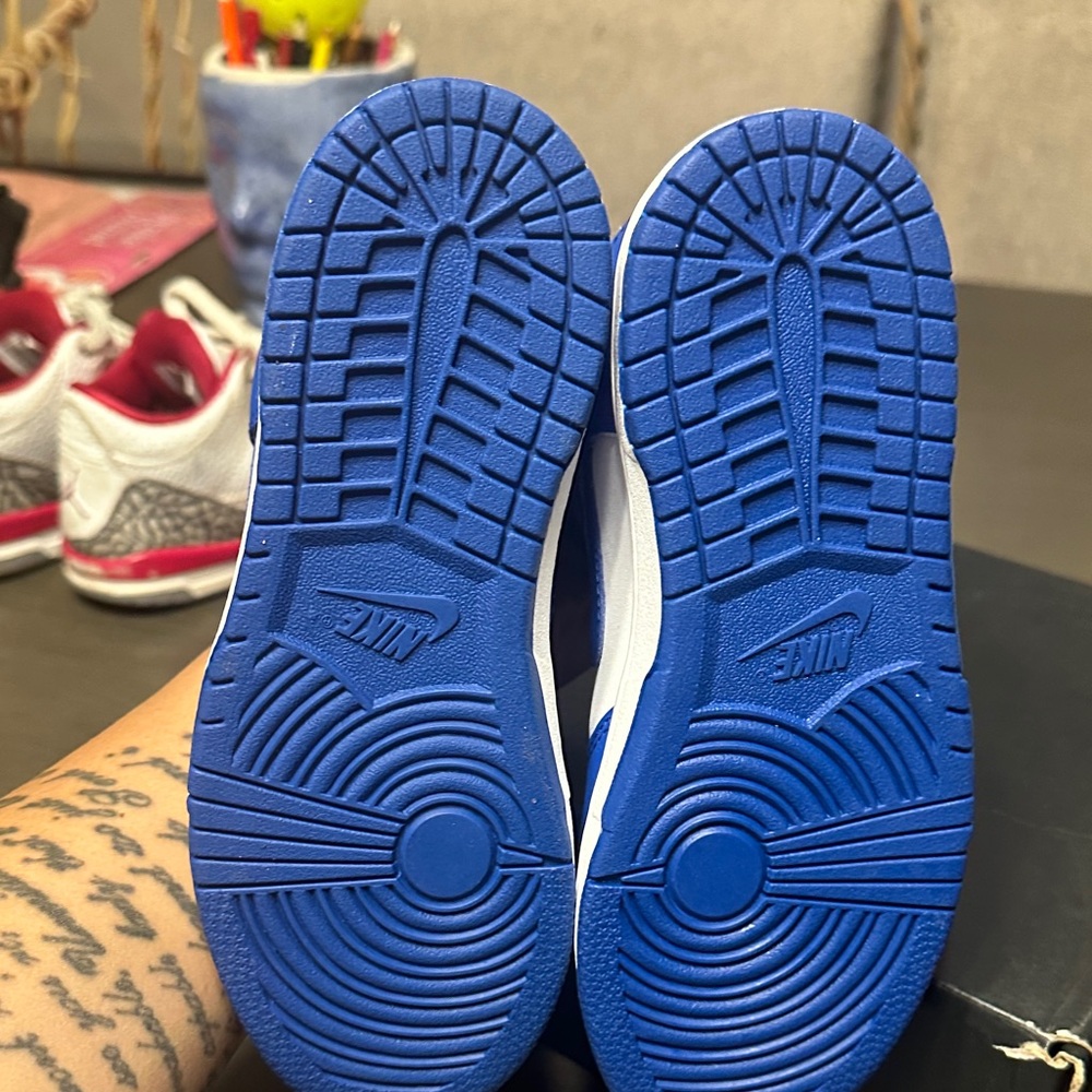 Nike dunks HI Kids Royal Blue and White Sneakers - Picture 4 of 4